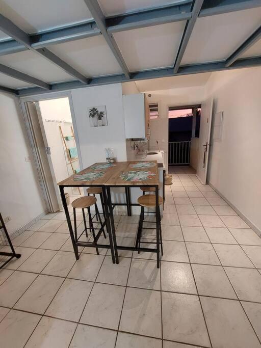 Le Ti Papangue Apartment Saint Pierre Ngoại thất bức ảnh