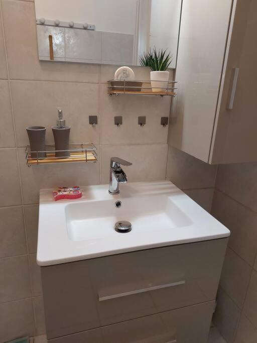 Le Ti Papangue Apartment Saint Pierre Ngoại thất bức ảnh
